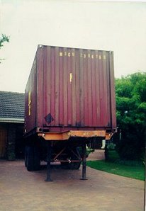 p12.jpg (13039 bytes)